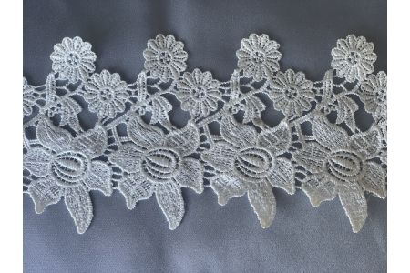 4 1/2" Floral Ivory Polyester Venise Lace Trim